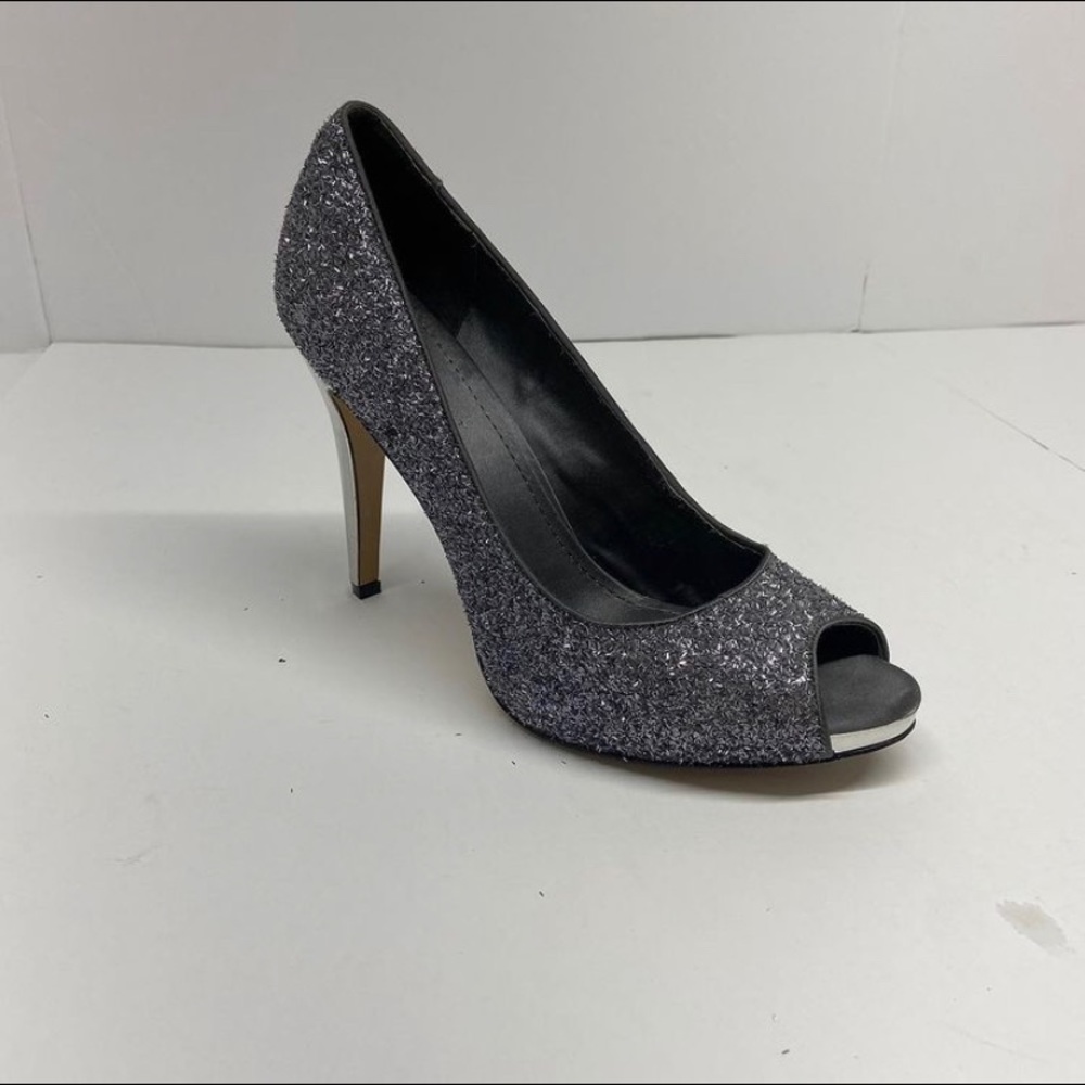Sparkly Nine West Silver Heels Sz 8M